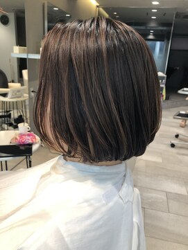 ヒスイバイケンジ(hisui by KENJE) お手入れののしやすいボブスタイル