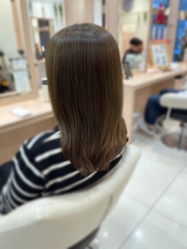 アッシュ 行徳店(Ash) 白髪ぼかしハイライトマットベージュ