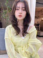 インビテーション(invitation) 大人かわいいくびれヘアカーキベージュレイヤーロング