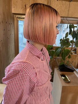 ライト(LIGHT) 切りっぱなし重めボブ