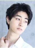 スーツ短髪ツーブロック束感モテる黒髪シークレットパーマ流行
