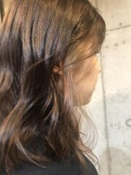 ヘア ルーナ バイ アプリーレ(hair lune by Aprire) シフォンベージュインナーカラーミディアム20代30代40代