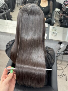 シンシア 新宿(CYNTHIA) 【CYNTHIA/MAKOTO】矯正 ストレートヘア/くびれヘア