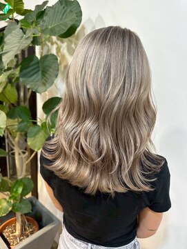 メリー オオサカ(Merly Osaka) white perl