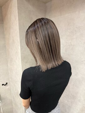 サニー 渋谷(SUNNY) バレイヤージュ、ハイライト、レイヤーロング、グレーベージュ