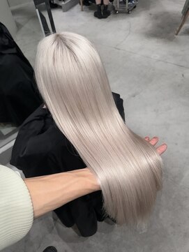 キオク(KIOX) ケアブリーチ/デザインカラー/レイヤーカット/ハイトーンカラー