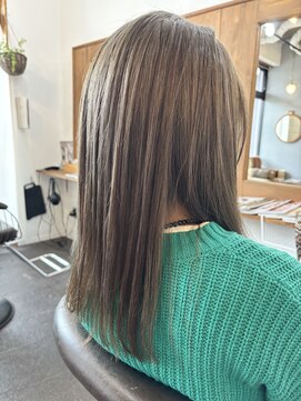 ヴェレ(vere) 1メイクブリーチグレーベージュ