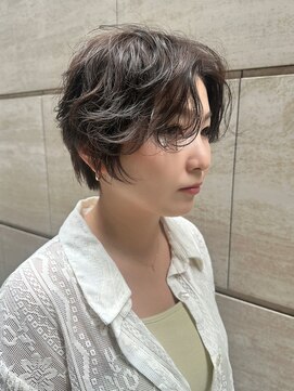 ヴィヴィ(VIVIE) アンニュイオリーブグレーショートパーマウェーブ小顔前髪質改善