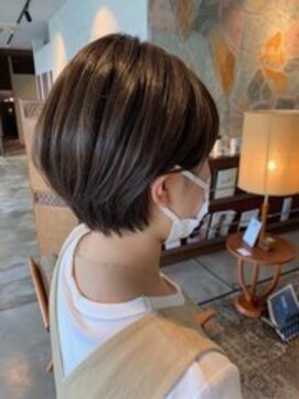 ハイライト×丸みショート