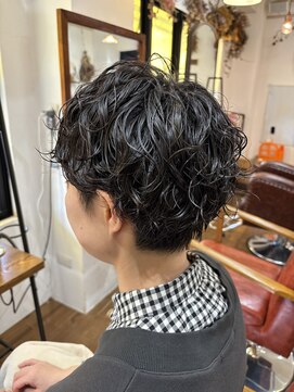 ロウスリー(Lowsly) マッシュパーマショート　２０代３０代４０代