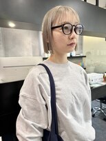 ケンジ 横浜(KENJE)&nbsp;切りっぱなしボブ/ホワイトベージュ/ハイトーン/ケアブリーチ