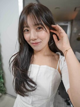 ホロン 池袋(HOLON) 池袋HOLON【レイヤーカット/ハッシュカット/似合わせカット】