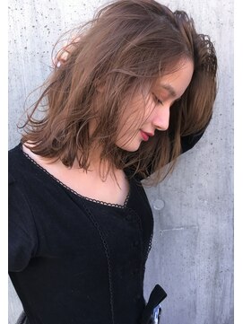 リマ(RIMA) 【RIMA】 外国人風☆クセ毛風なラフカール×こなれセミディ