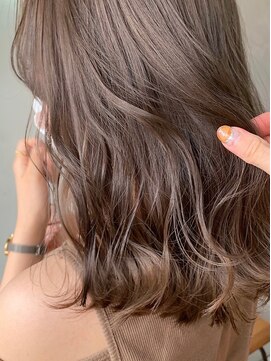 ロイジー(roijir) 【表参道　roijir】透け感最強柔らかベージュカラー