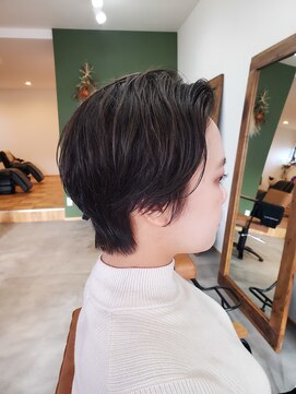 ヨハク(yohak) ハンサムショート×パーマ