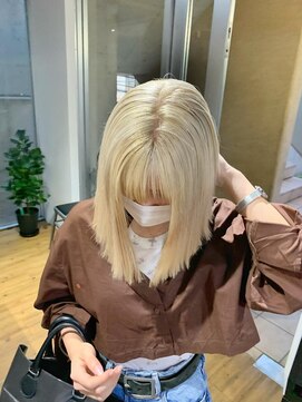 アルカナ 明治神宮前原宿(ARCANA) ボブ　ホワイトカラー　ブロンドヘア　ミルクティーベージュ