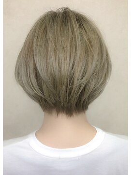エヌプラス(N+) 黒髪グラデヘアーオリーブグレー小顔に見せるヘアココアベージュ