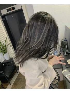 ジゼル 梅田(GiseL) コントラストハイライト