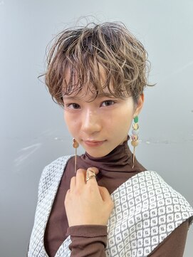 ヴェイン 渋谷(vain) 大人可愛い20代30代40代黒髪前下がりショートボブ丸みショート◎