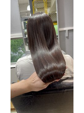 ジゼル(GiseL) うる艶ストレートヘア