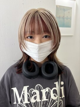レコ 渋谷(LECO) ホワイトベージュとオレンジブラウンのデザインカラー