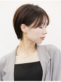 シースルーバング耳掛けショート ×艶ストレート
