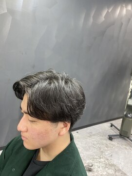 アローズ 久留米店(arose) 64アップバング刈り上げツーブロック