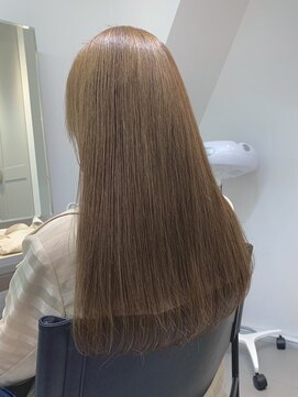 ハイル(Heil) 30代・40代大人艶カラー/アッシュシルバー/白髪ぼかしカラー