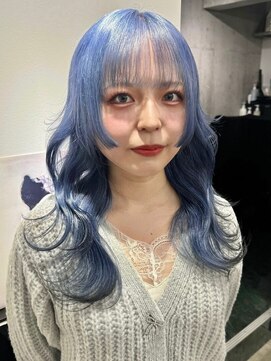 リル ラウム 原宿(LiL Raum) ブルーアッシュ/原宿/原宿ブリーチ/ダブルカラー/レイヤーカット