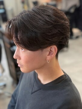 MEN’S HAIR/千葉駅/センターパート/曲がる縮毛矯正/齊藤大樹