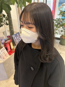 アストレアバイイーリス(ASTRAEA by Iris) 顔まわりカット×暗めカラー