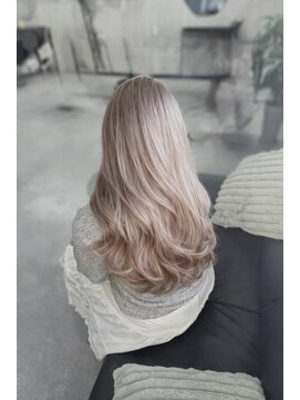 ノーン(NONE) ミルクティーグレージュ