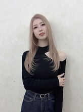 アン(Hair make un)&nbsp;ミルクティーベージュ/ピンクベージュ/ハイトーン/ブリーチ