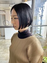 オトソーデン(Oto-soden)&nbsp;ブルーブラック×前下がりミニボブ