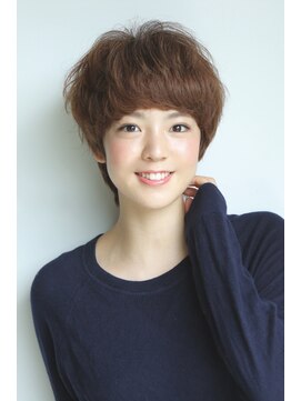 ヘアーズ ギュゼルバヤン(hair’s Guzel Bayan) マッシュウルフ