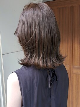 インビテーション(invitation) オリーブグレージュ