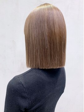 アイティー バイ アルバム 浦和店(IT by ALBUM) 馴染ませハイライトボブ_マロンベージュAラインボブ_ba318921