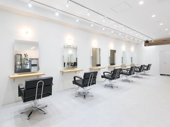 Agu hair noman 野間店【アグ ヘアー ノマン】