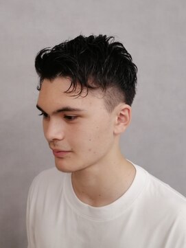 ソアー 新大阪(SOAR) センターパート×コンマヘア×アップバング×刈り上げ【新大阪】