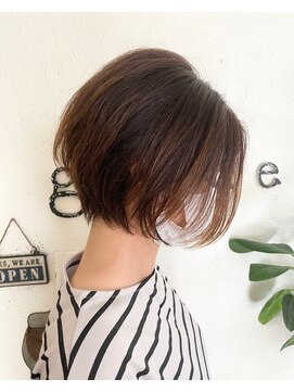 ジェルム ヘアーワークス(germe hair works) エアリーフェザー前下がりショートボブ