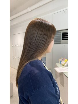 ロイリー バイ ローウェ 立川(Loely by Louwe) ベージュ/グレージュ/オリーブベージュ/アディクシーカラー