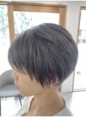 ブリーチなしカラー　丸みくびれショート