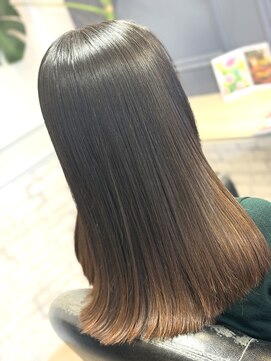 リベルテ(Liberte) 30代 40代 50代 60代 仕上がりに特化した髪質改善トリートメント