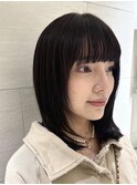 ミディアムストレートワイドバング