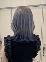 シエ バイ ケンジ 湘南台(sie by KENJE)&nbsp;シルバーベースにネイビーのエンドカラー♪