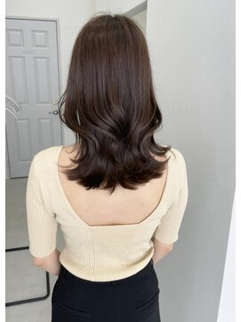 リス バイ ソヨン(Lis by SOYON) 黒髪/オリーブグレー/小顔/レイヤーカット/黒髪ロング/韓国ヘア