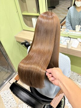 イオエ 西梅田(ioe) ブリーチなしカラー／髪質改善/ミルクティーベージュ/小顔へア