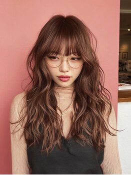 丁寧にカウンセリングし、髪質・肌・普段の恰好に合わせやすい「なりたい」を叶えるカラーをご提案♪