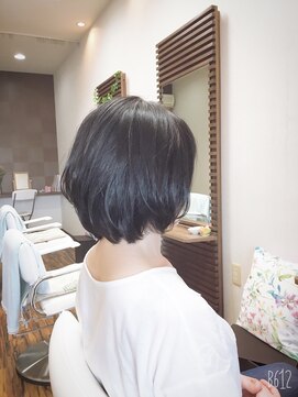 ナーナ(na_na) オールシーズンに♪上品ショートボブ