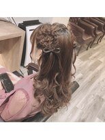 ヘアセット アリエス 新宿駅前店(aries)&nbsp;お花とリボンのハーフツイン